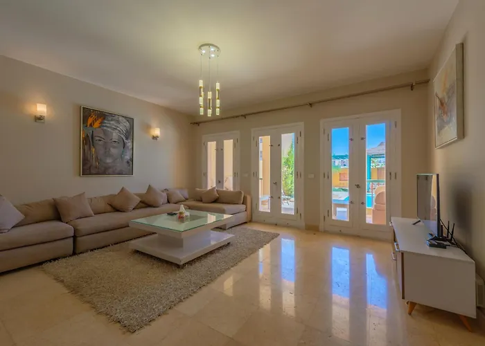 El Gouna Gem New Marina 1 Bd Private Pool شقة *